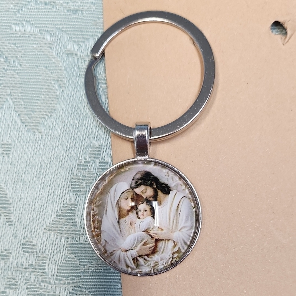 **HALF PRICE**Holy Family Keychain!